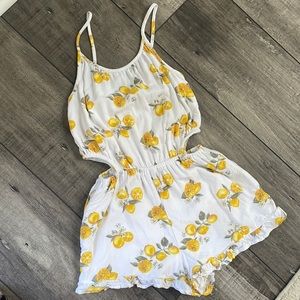 Girl Abercrombie romper with lemons